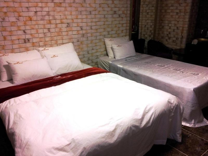 Songdo Blue Hotel Incheon Room photo